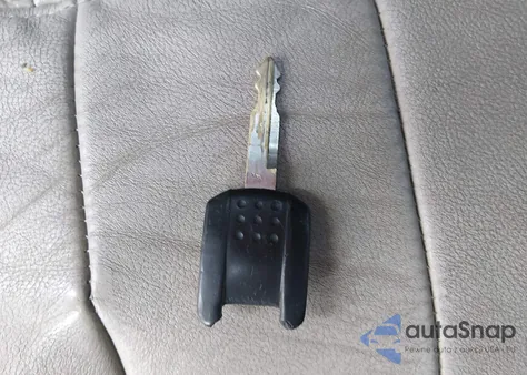 2010 Mercury Grand Marquis Ls (Fleet Only) из США, поврежденный, VIN 2MEBM7FVXAX600132